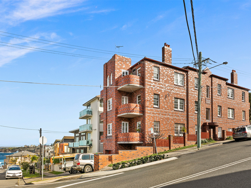 Buyers Agent Purchase in Tamarama, Sydney - Building