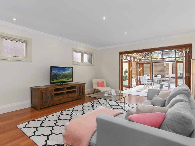 Home Buyer in Bondi Beach, NSW 2026, Australia, Sydney - Interior