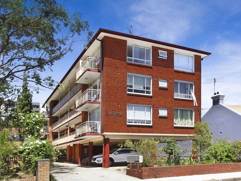 Home Buyer in Bondi Junction, Sydney - Front