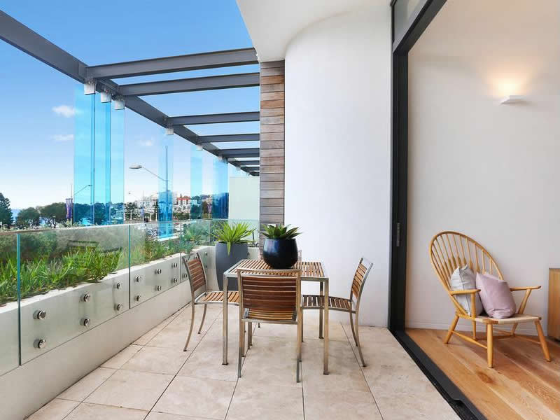 Home Buyer in Bondi Beach, Sydney - Balcony