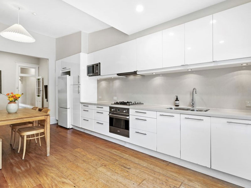 Home Buyers in Bondi, Sydney - Comfort Room