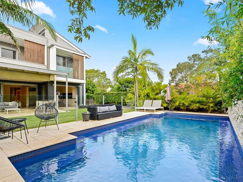 Buyers Agent North Bondi - Swimming pool