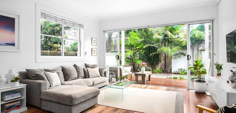 Home Buyers in Bondi Beach - Livingroom