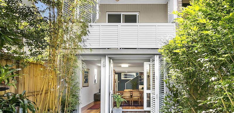 St James Bondi Junction - Front view
