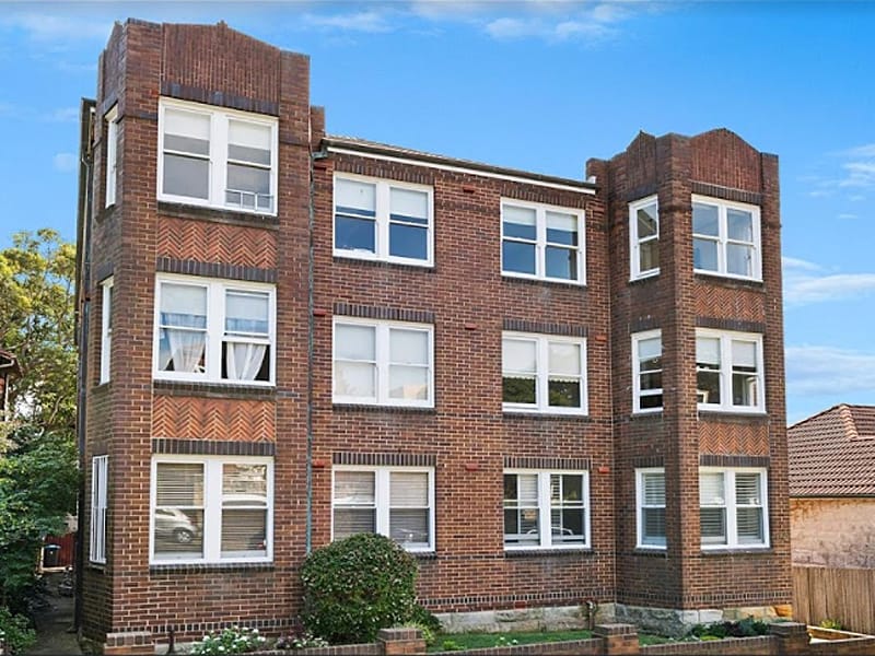 Wellington St, Bondi Beach - Front view